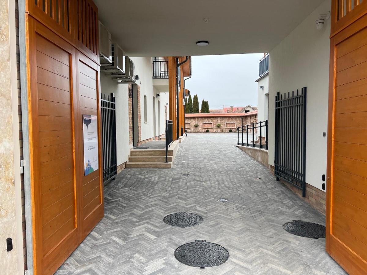 H11 Rooms Esztergom Eksteriør bilde