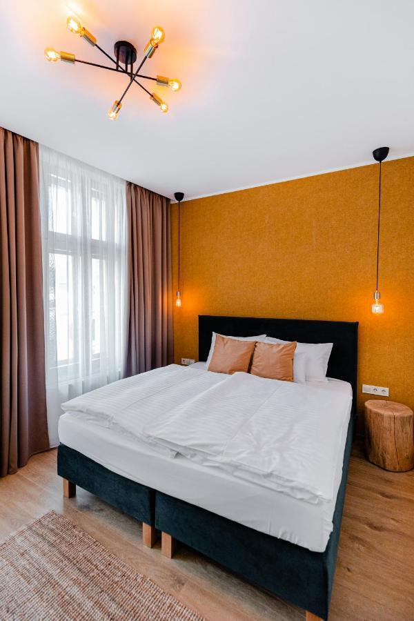 H11 Rooms Esztergom Eksteriør bilde
