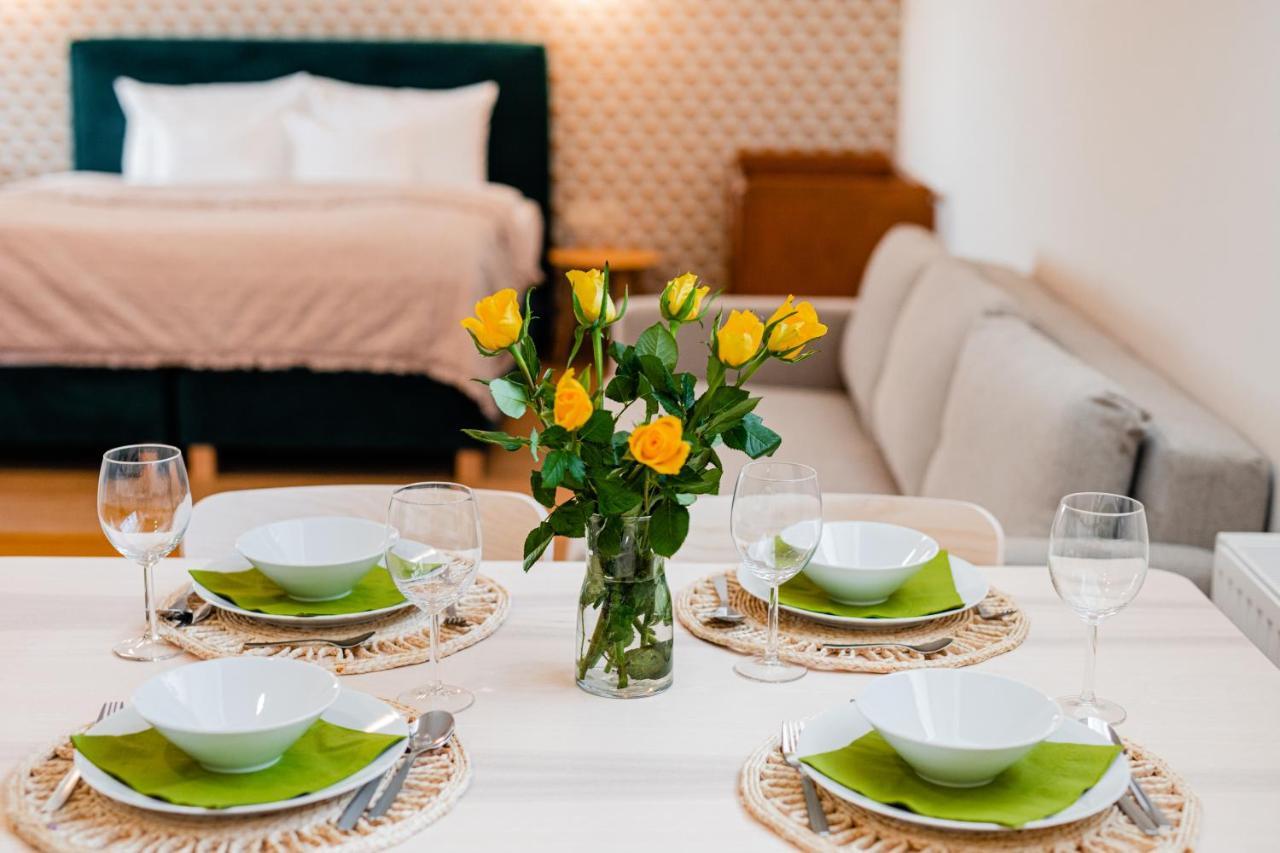H11 Rooms Esztergom Eksteriør bilde